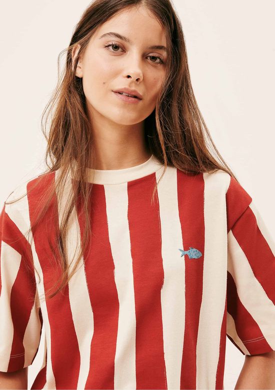 Foto do produto: Camiseta Adulto Unissex Box Estampada Mini Me Hering Kids + Renata Vanzetto - Vermelho