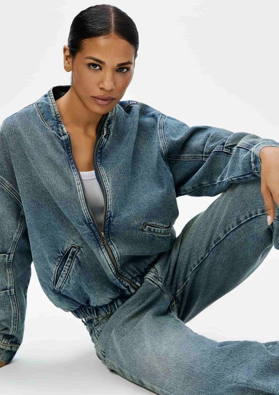 Foto do produto: Jaqueta Jeans Feminina Bomber - Azul