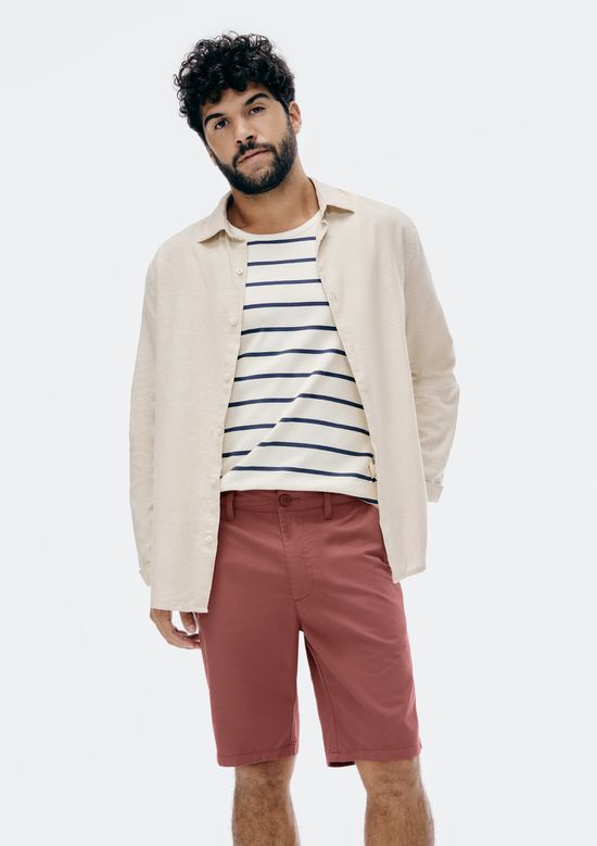 Foto do produto: Bermuda Básica Masculina Chino Reta Em Sarja - Marsala