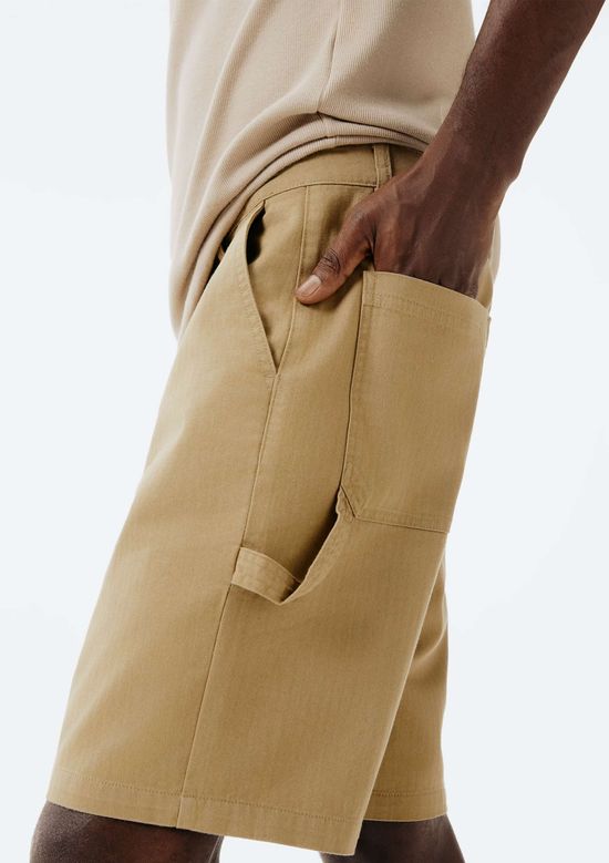 Foto do produto: Bermuda Masculina Carpinteiro em Sarja Texturizada - Bege