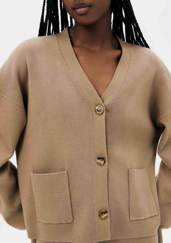 Foto do produto: Cardigan Feminino Oversized Decote V - Bege