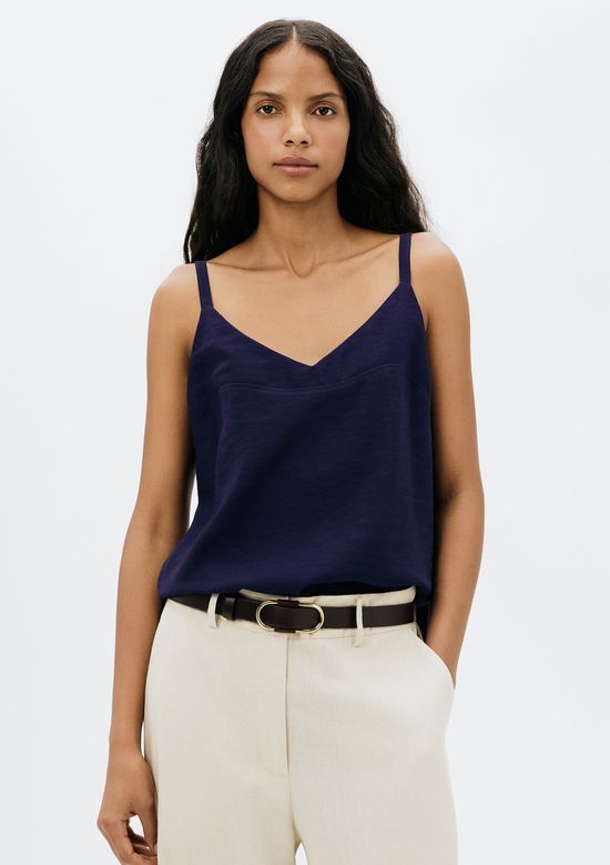 Foto do produto: Regata Feminina Decote V Em Viscose - Azul