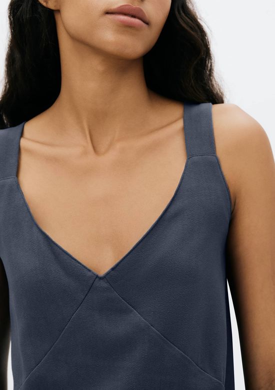 Foto do produto: Regata Feminina Decote V - Azul