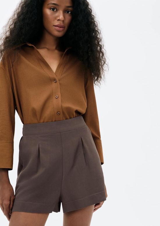 Foto do produto: Shorts Feminino Cintura Alta Em Viscolinho - Marrom
