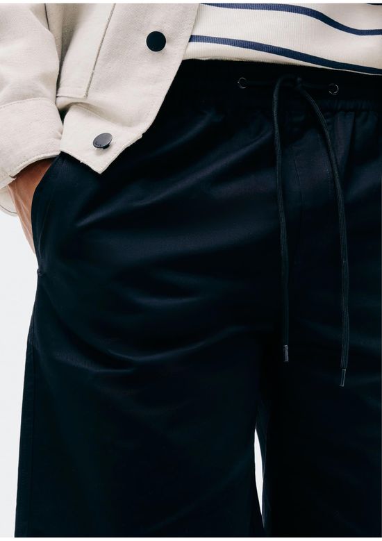 Foto do produto: Bermuda Masculina Em Sarja - Preto