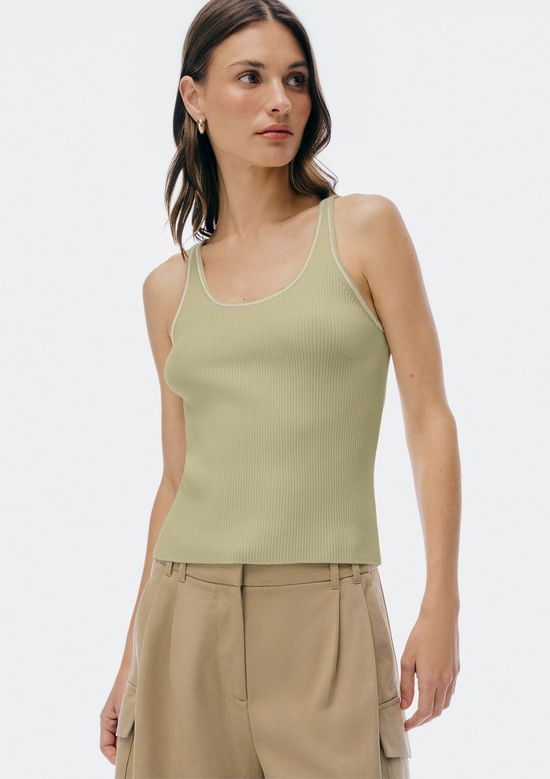 Foto do produto: Regata Feminina Slim Em Tricô Leve - Verde