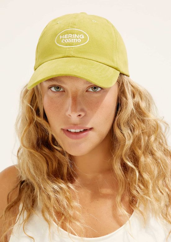 Foto do produto: Boné Aba Curva Com Bordado Hering + Cosmo - Verde