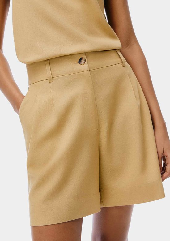 Foto do produto: Shorts Feminino Cintura Alta Em Alfaiataria - Bege