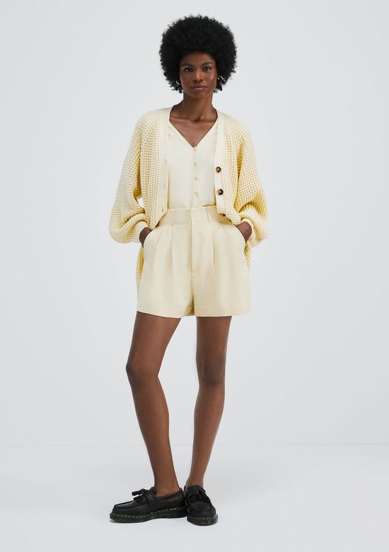 Foto do produto: Shorts Feminino Cintura Alta Em Alfaiataria - Amarelo