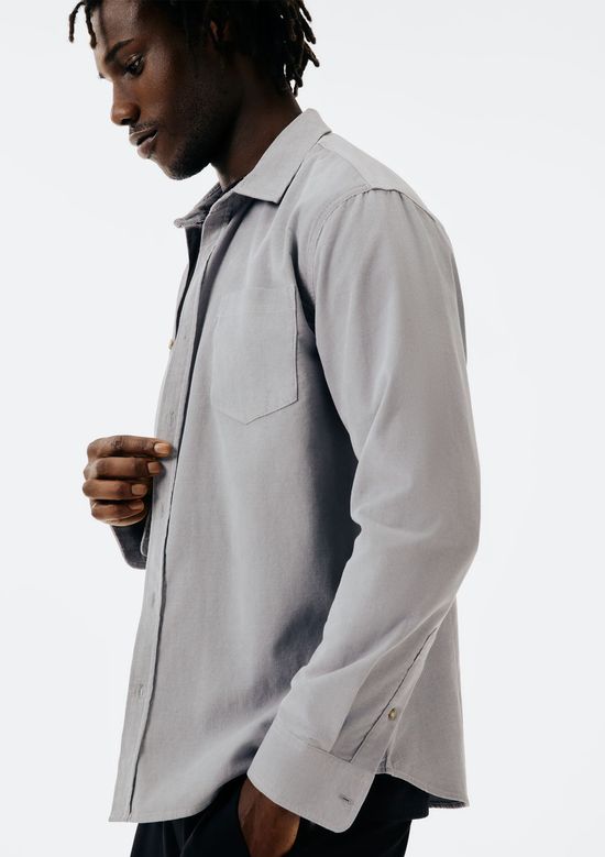 Foto do produto: Camisa Masculina Regular em Veludo Cotelê Leve - Cinza