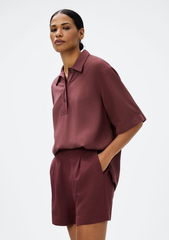 Foto do produto: Camisa Polo Feminina Em Viscose Creponada - Vinho