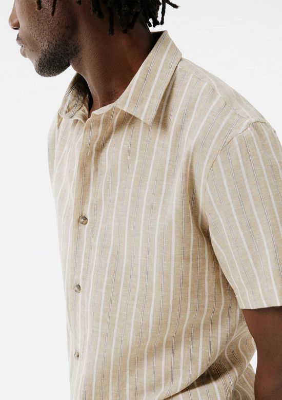 Foto do produto: Camisa Masculina Manga Curta Fio Tinto Listrada Em Linho - Bege