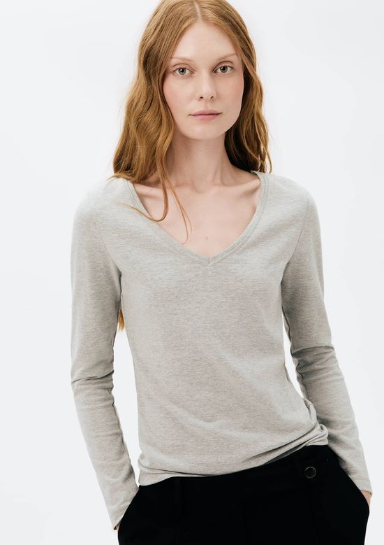 Foto do produto: Blusa Básica Feminina Manga Longa Slim Decote V - Cinza
