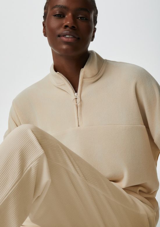 Foto do produto: Pijama Longo Feminino Em Plush - Amarelo