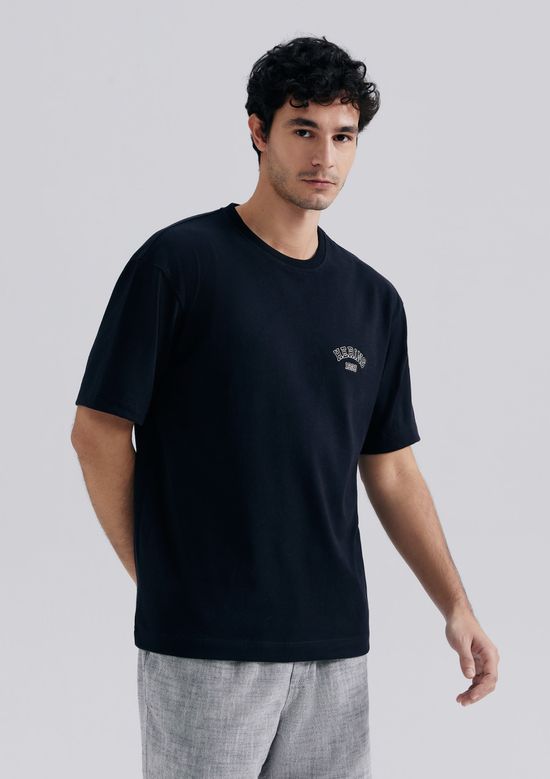 Foto do produto: Camiseta Unissex Relaxed Manga Curta Com Bordado - Preto