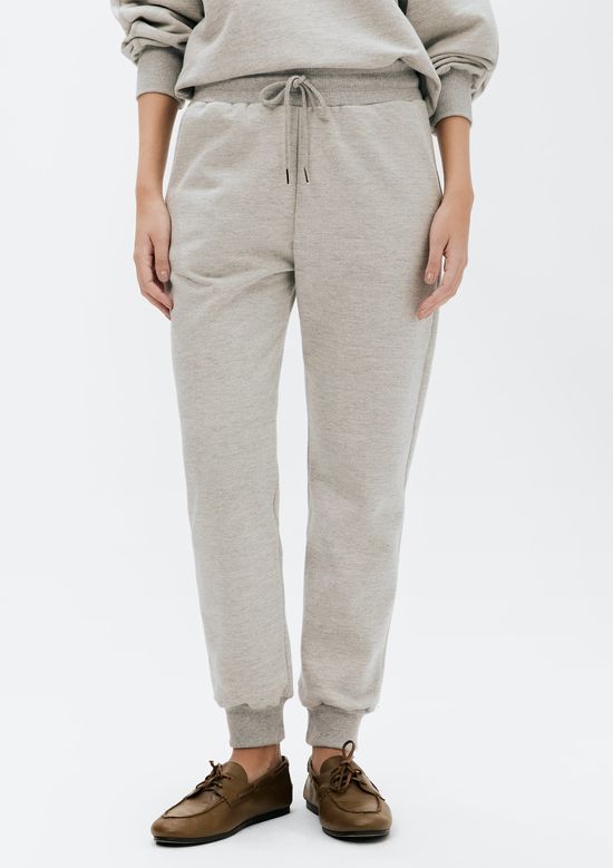 Foto do produto: Calça Básica Feminina Jogger Em Moletom Peluciado - Cinza