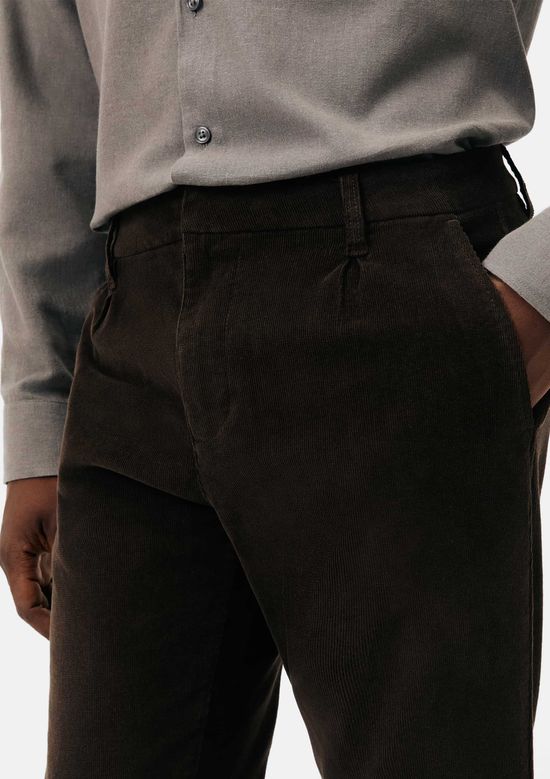 Foto do produto: Calça Masculina Reta em Veludo - Marrom