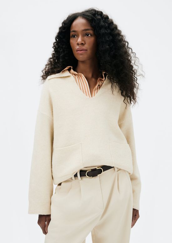 Foto do produto: Blusão Feminino Decote V em Tricô - Creme