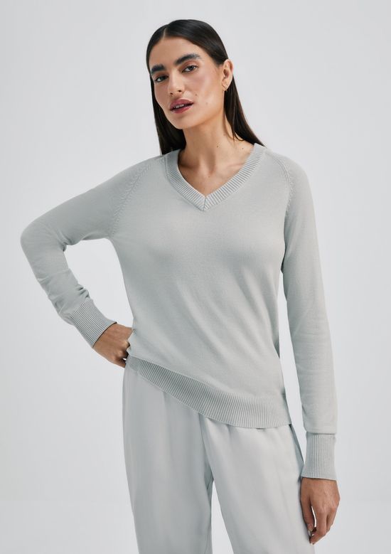 Foto do produto: Blusão Feminino Decote V Em Tricô - Cinza