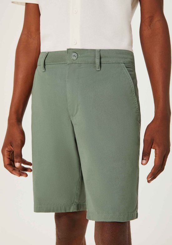 Foto do produto: Bermuda Básica Masculina Chino Em Sarja - Verde