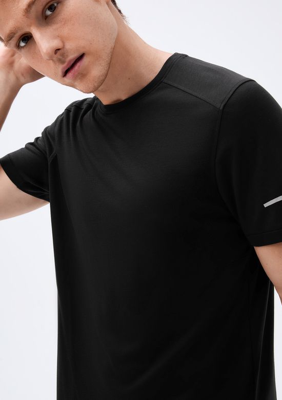 Foto do produto: Camiseta Esportiva Masculina Easy Care - Preto