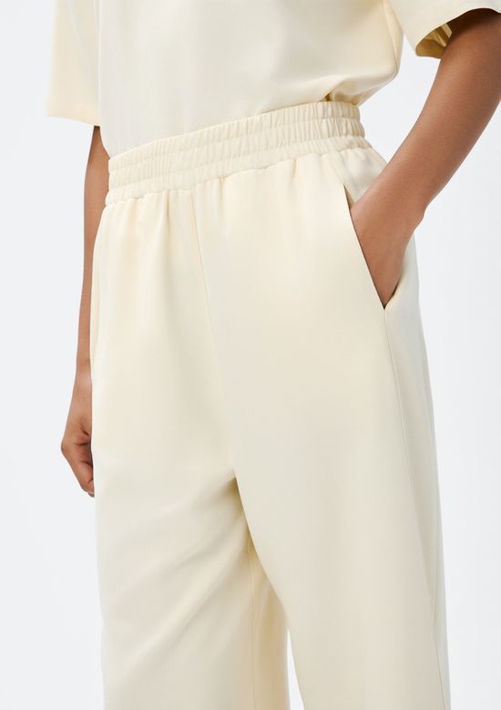 Foto do produto: Calça Feminina Reta Cintura Média - Creme