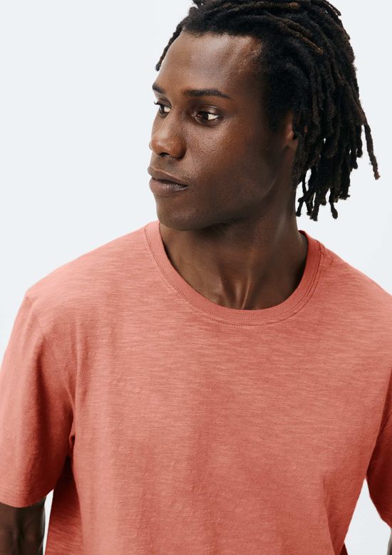 Foto do produto: Camiseta Masculina Comfort Em Malha Flamê - Vermelho