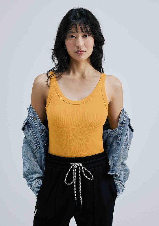 Foto do produto: Regata Básica Feminina Slim Rib - Laranja