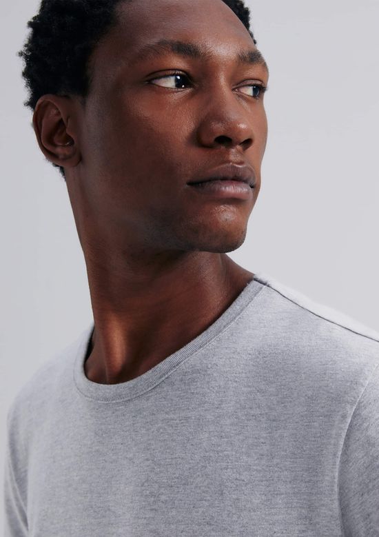 Foto do produto: Camiseta Básica Masculina Manga Curta Slim - Cinza