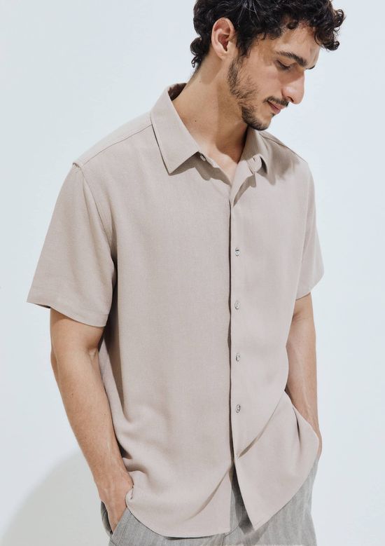 Foto do produto: Camisa Masculina Manga Curta Regular - Bege