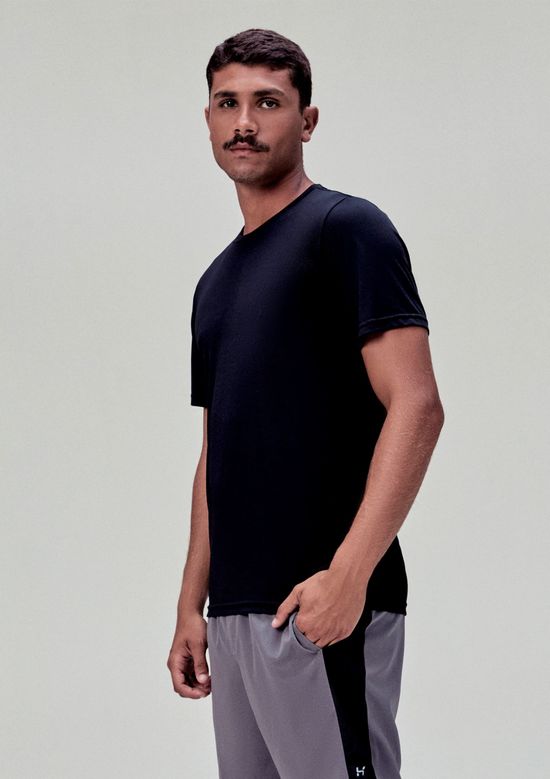 Foto do produto: Camiseta Esportiva Masculina Proteção UV 50+ - Preto