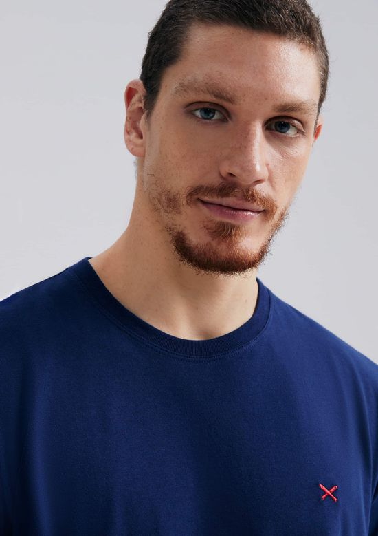 Foto do produto: Camiseta Básica Masculina World Com Bordado - Azul