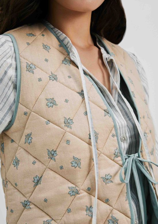 Foto do produto: Colete Feminino Estampado Matelassê - Bege