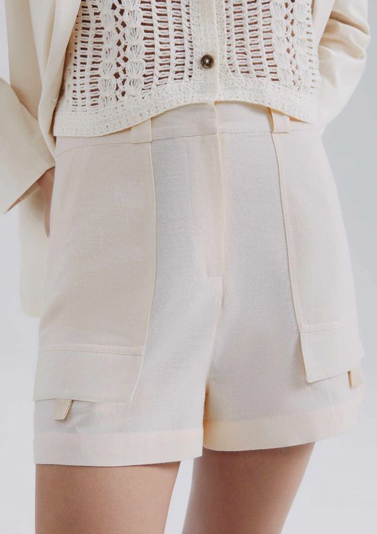 Foto do produto: Shorts Feminino Cintura Alta Com Linho - Creme