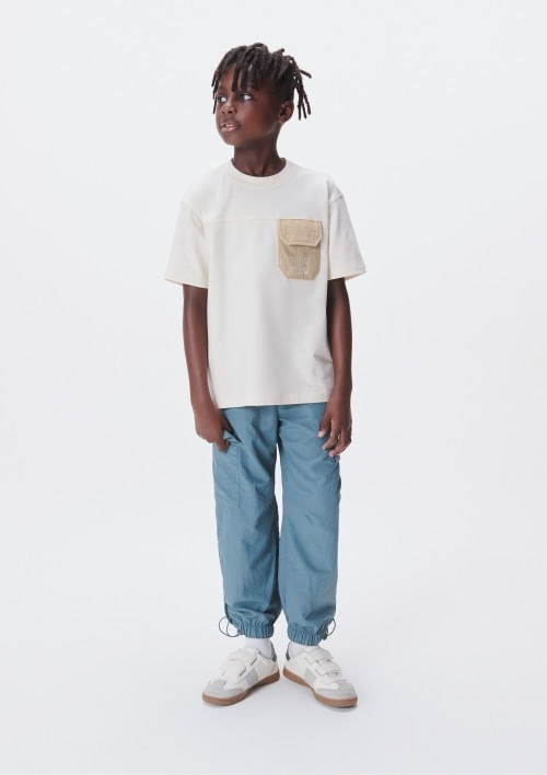 Foto do produto: Camiseta Oversized Infantil Menino Com Bolso - Off white