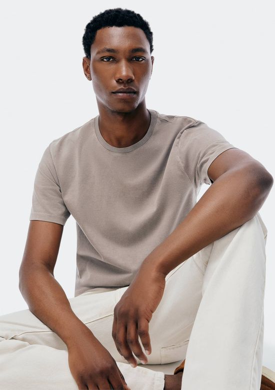 Foto do produto: Camiseta Masculina Comfort Estonada Super Cotton - Marrom