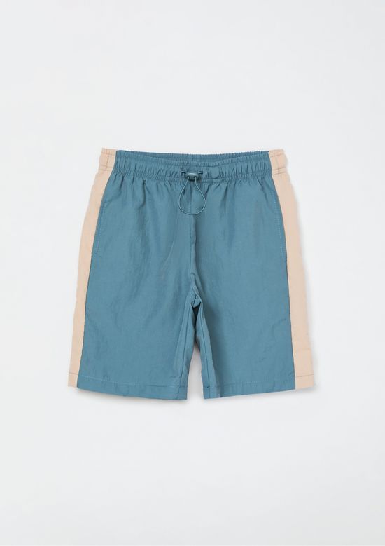 Foto do produto: Bermuda Infantil Menino Em Nylon Com Recortes - Verde