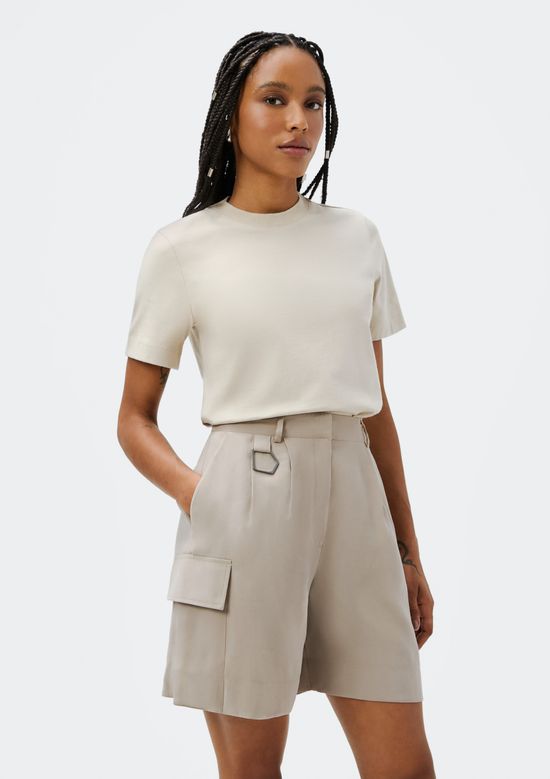 Foto do produto: Shorts Feminino Cargo Em Alfaiataria - Cinza
