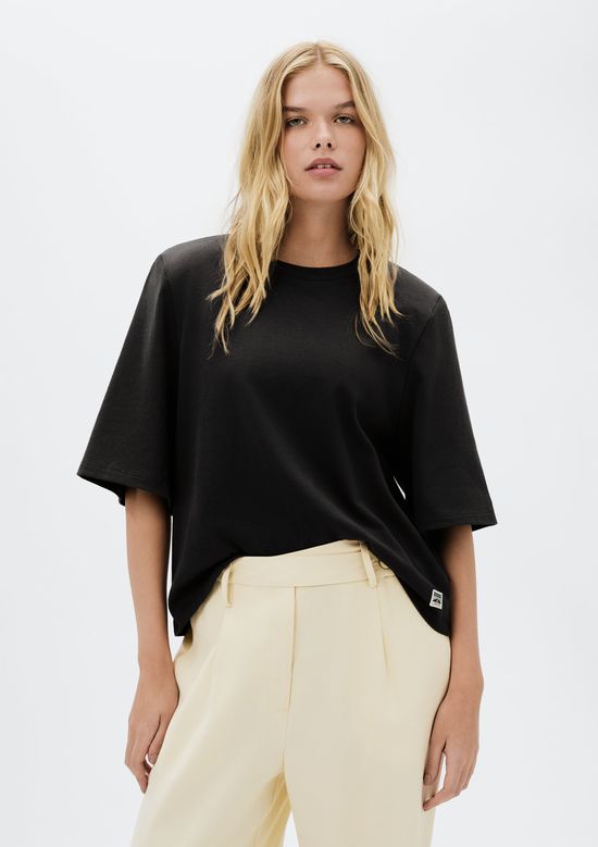 Foto do produto: Blusa Feminina Manga Curta Em Malha Binada - Preto