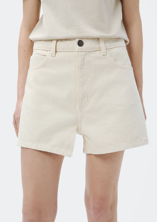 Foto do produto: Shorts Feminino Reto De Sarja Cintura Média - Off white
