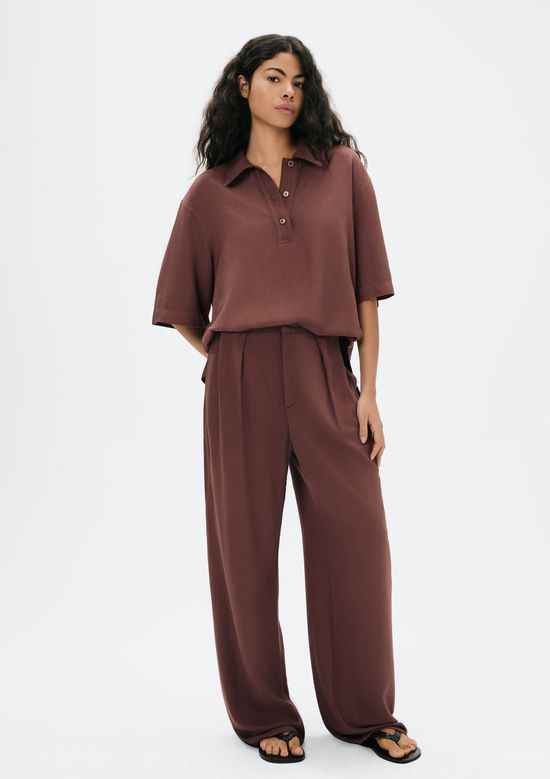 Foto do produto: Calça Feminina Reta Cintura Média Em Viscose - Vinho