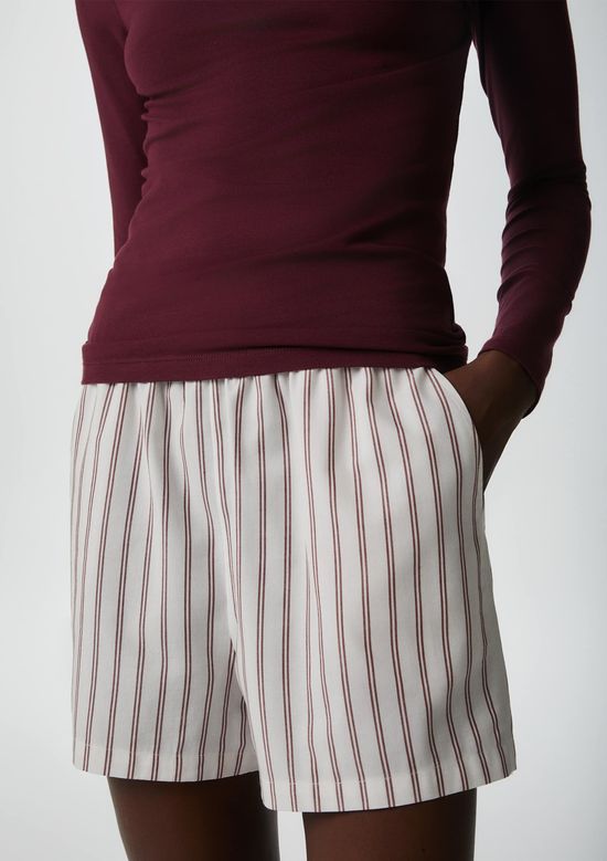 Foto do produto: Shorts Feminino Listrado Cintura Alta - Vermelho