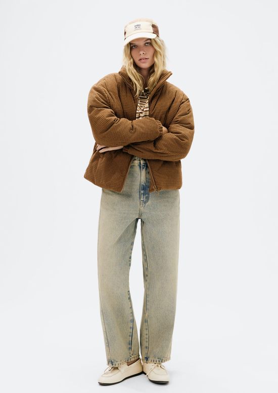 Foto do produto: Jaqueta Feminina Bomber em Veludo Cotelê - Marrom