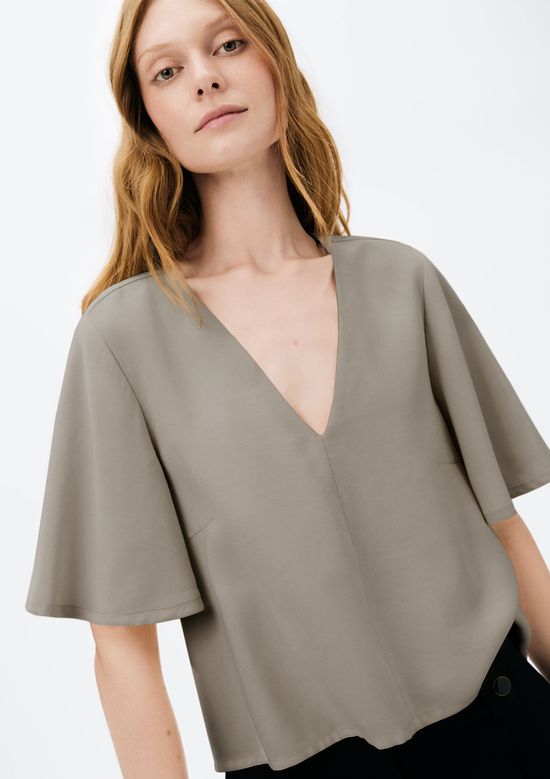 Foto do produto: Blusa Feminina Manga Sino Em Peach Touch - Cinza