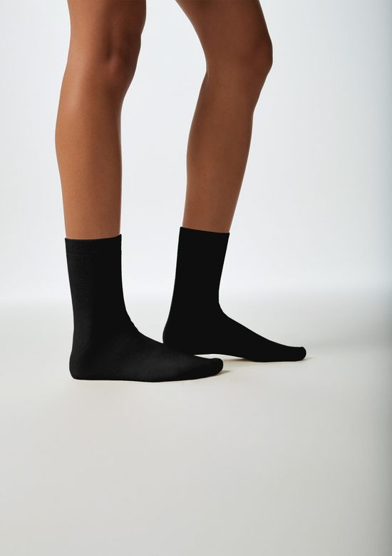 Foto do produto: Kit 2 Pares De Meias Unissex Cano Médio Em Malha Térmica - Preto