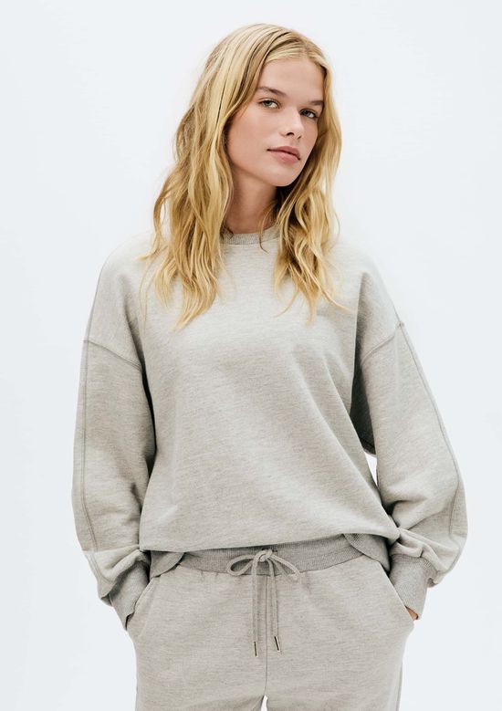 Foto do produto: Blusão Básico Feminino Comfort Em Moletom - Cinza