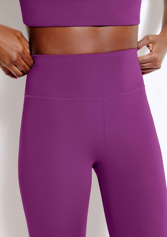 Foto do produto: Calça Legging Esportiva Feminina Com Fio LYCRA® - Roxo