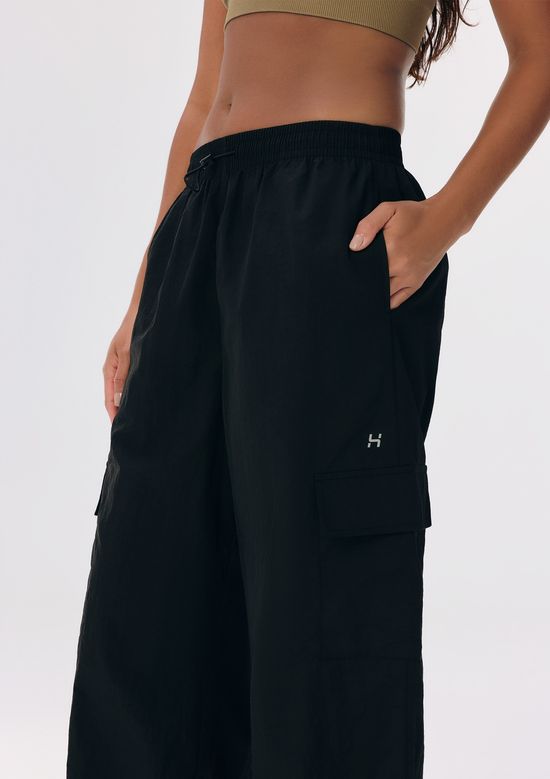Foto do produto: Calça Esportiva Feminina Cargo Cintura Alta - Preto