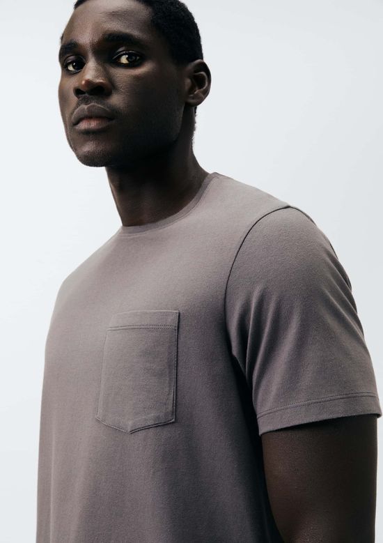 Foto do produto: Camiseta Básica Masculina Comfort Super Cotton Com Bolso - Cinza