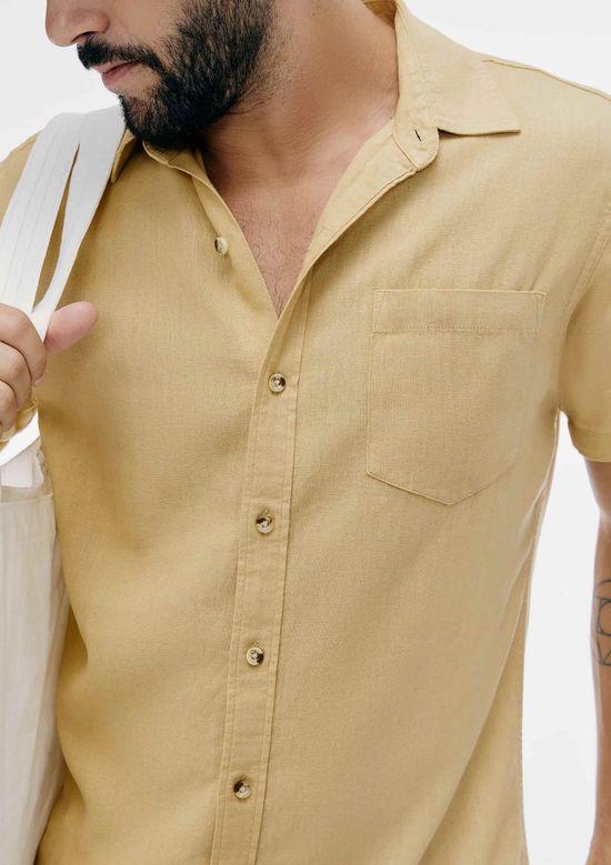 Foto do produto: Camisa Básica Masculina Manga Curta Slim Em Linho - Amarelo